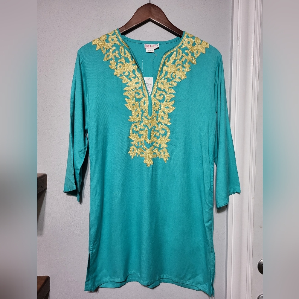 NEW Top It Off Turquoise Tunic Top with Gold Embroidery Woman's Size Small